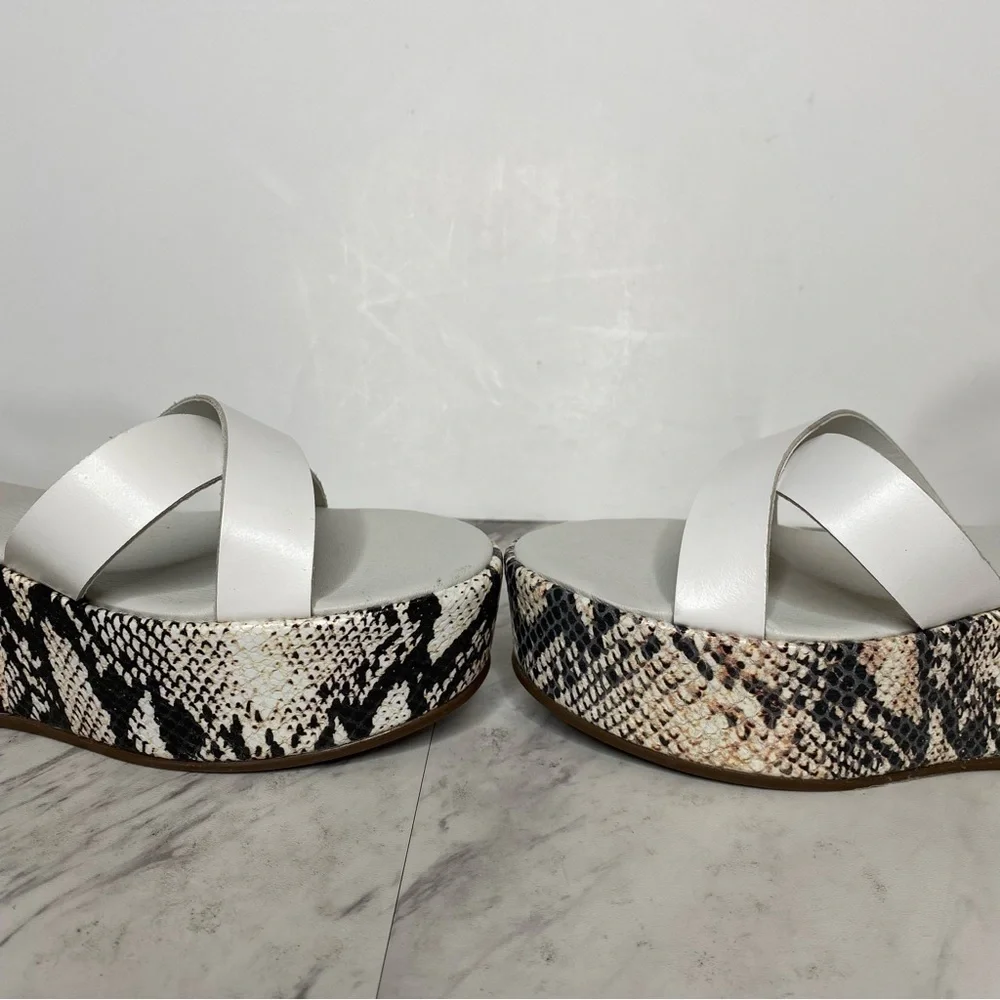 Matisse Sure Thing Platform Strappy Snake Leather Sandal 9M